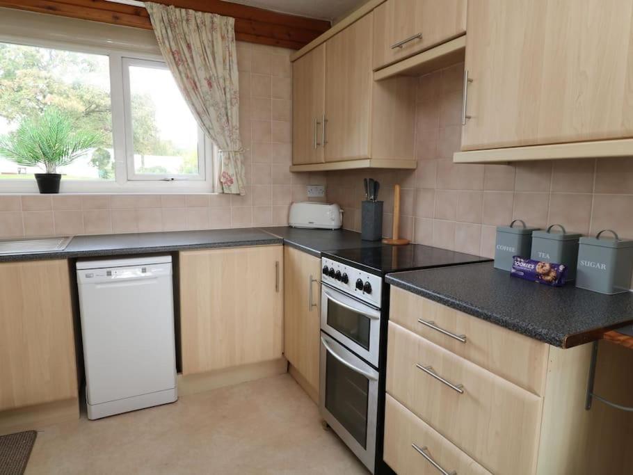 Cheerful Spacious 2 Bedroom Holiday Home St Anns 12 Gunnislake Bagian luar foto